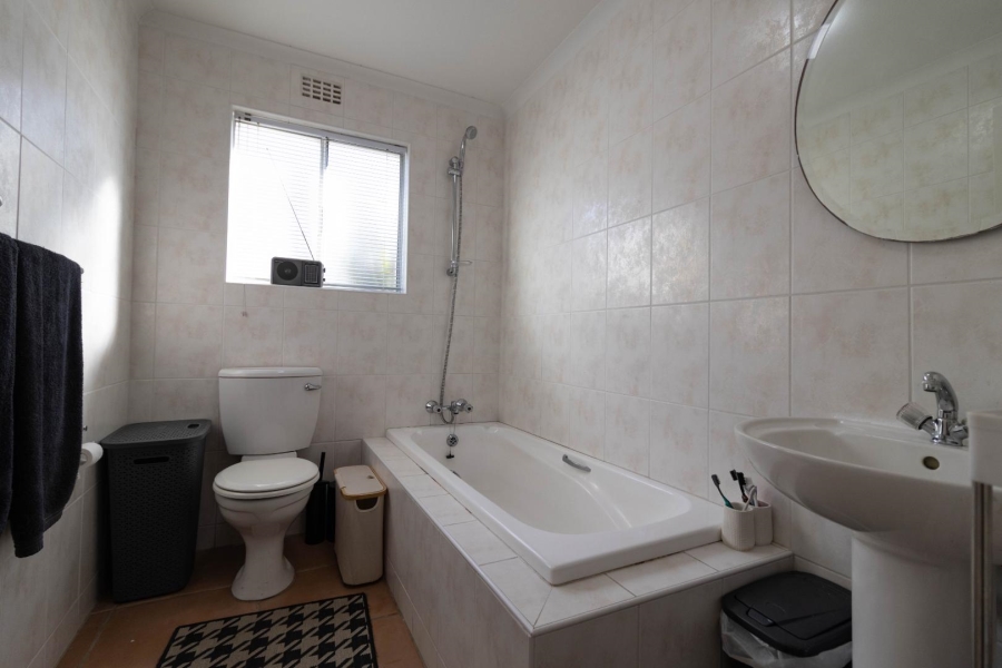 4 Bedroom Property for Sale in Hermanus Beach Club Western Cape